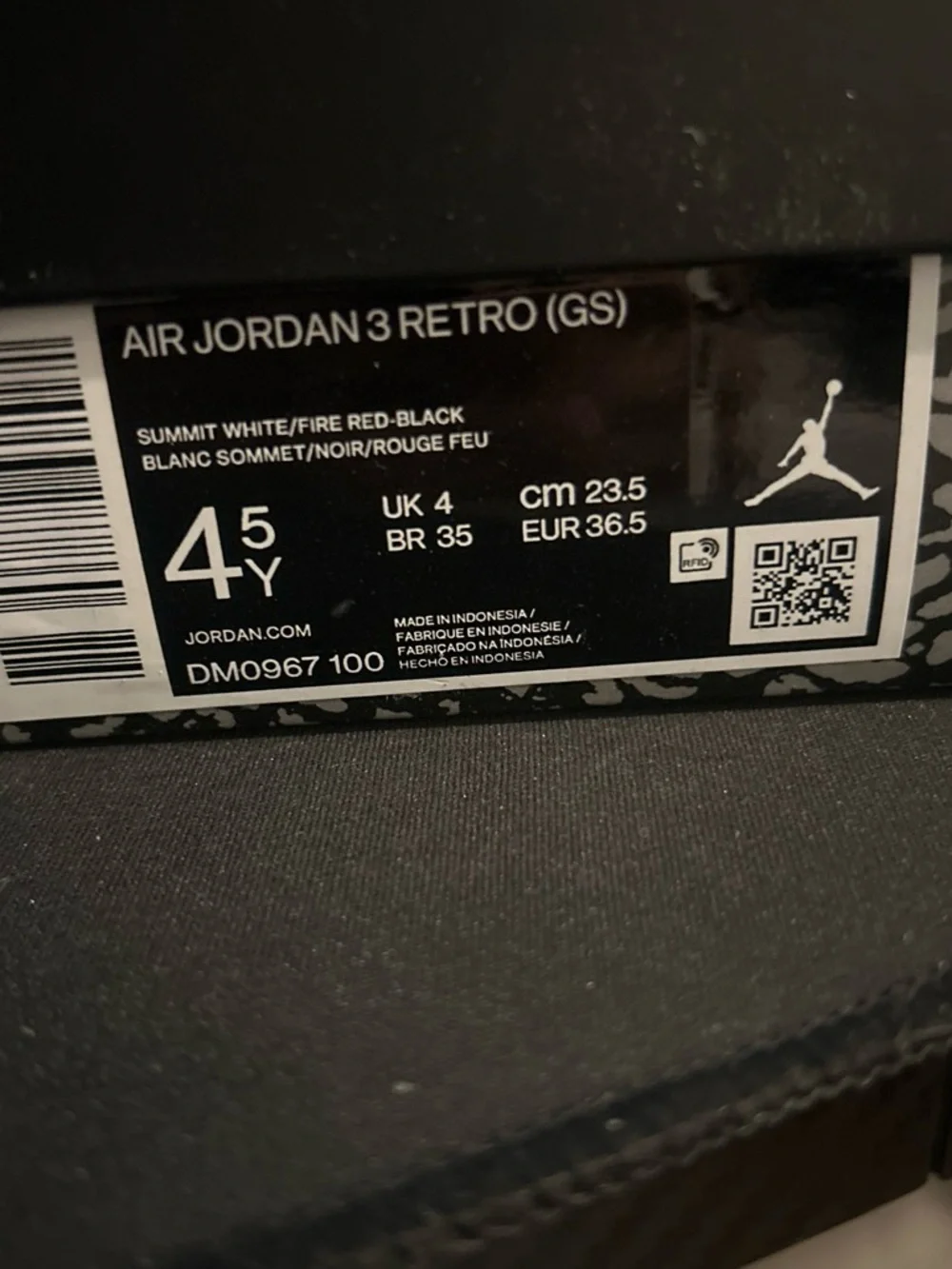 Jordan classic silhouette
